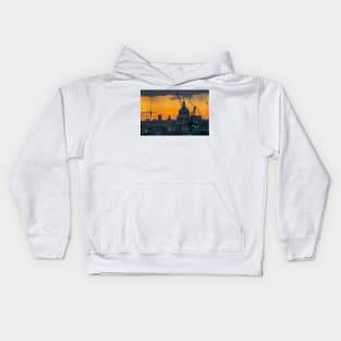 Sunset over St Paul's Cathedral with cranes Kids Hoodie